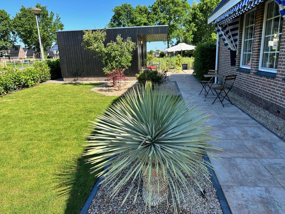 B&B De Wiekeborg Oude Pekela Bagian luar foto