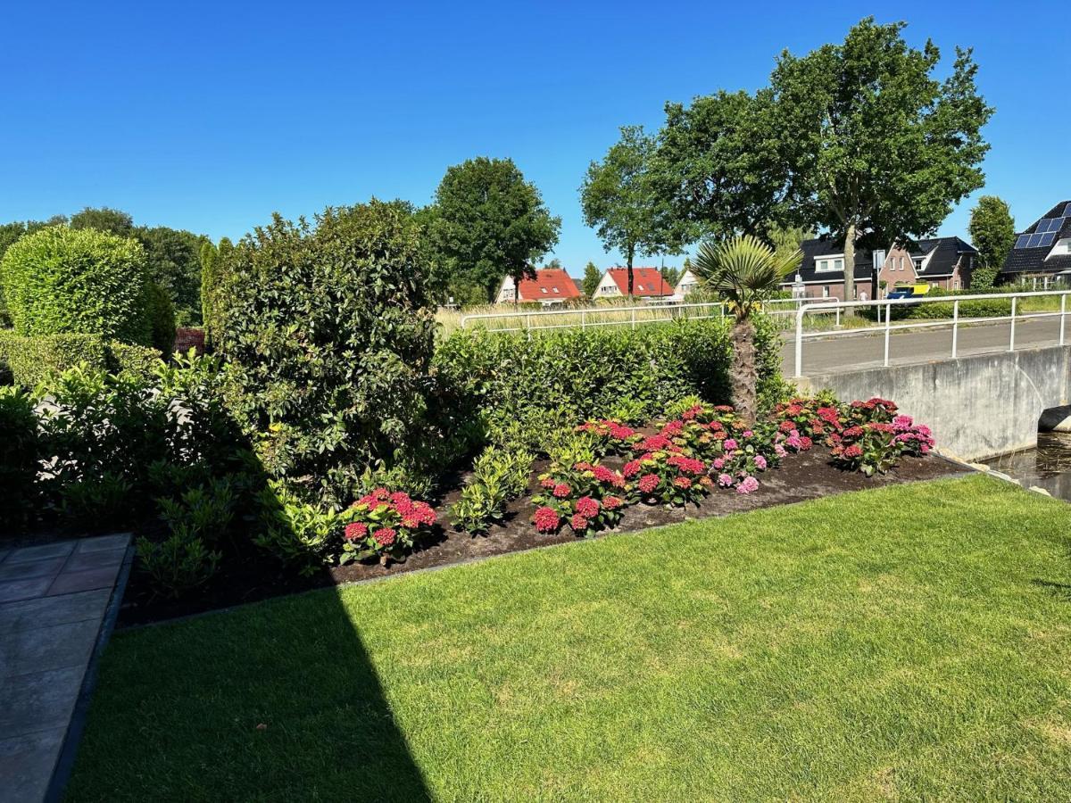 B&B De Wiekeborg Oude Pekela Bagian luar foto